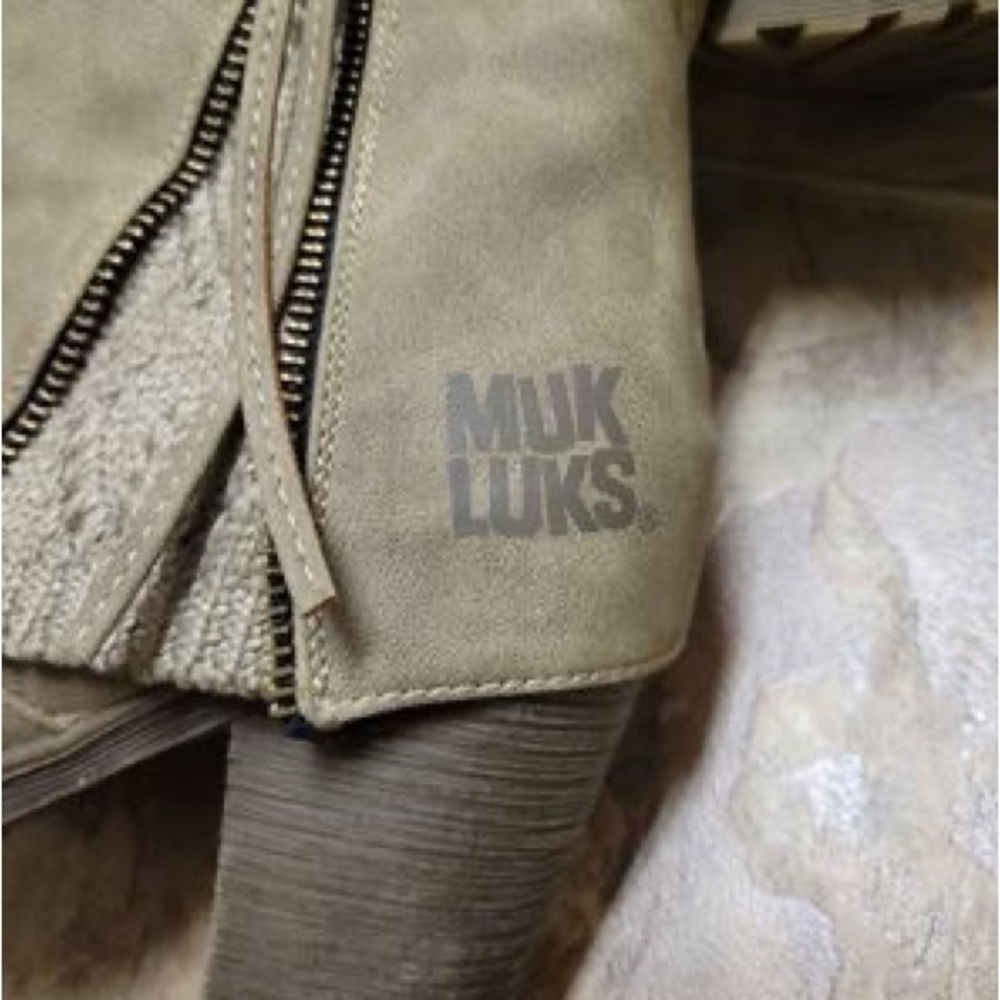 Muk Luks boots